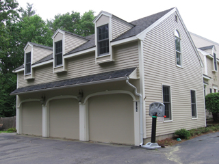 House 3 Garage